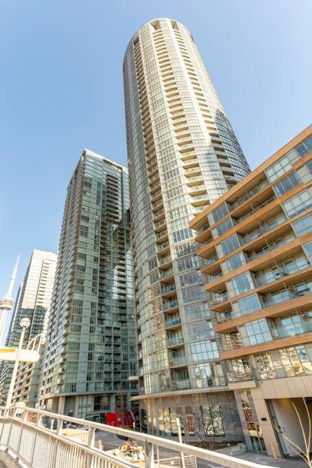 Luxury Downtown Lakeview & City View Condo Toronto Exterior foto